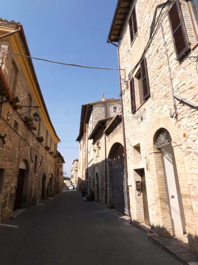 Appartamento Scappo In Umbria, La Casa Di Eude Assisi Esterno foto